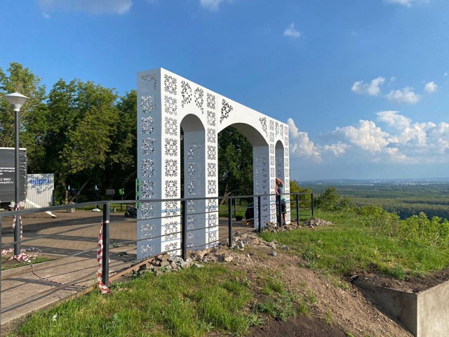 🟢🟢🏔Около Водонапорной башни в Уфе начали устанавли...