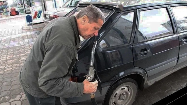 ⛽ В России разрешат добавлять спирт в бензин
Минфин п?...