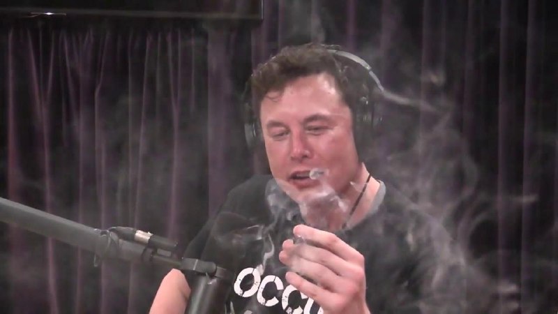 Состояние Илона Маска на данный момент превышает годовой ВВП 170 стран мира.
Также его состояние о