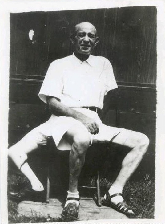 Американец итальянского происхождения Фрэнк Лентини ?...