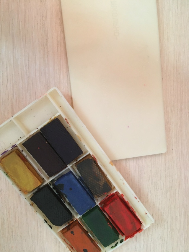 Кто помнит такие? Первые школьные краски, так их не люб?...