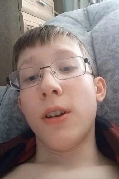 Мальчик случайно обнаружил романтические тайны родит?...