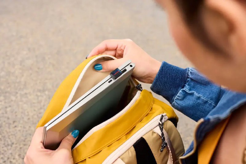 SanDisk выпустили революцию: миниатюрную флешку на 1 ТБ весом всего в 3 грамма.
Extreme Fit USB-C F