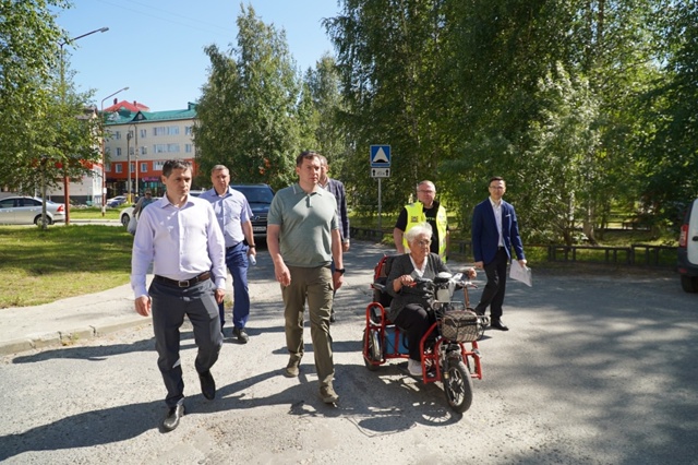 Устав обращаться и приглашать Главу города прогулятьс...