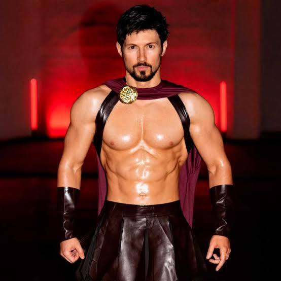 *за превышение уровня красивости