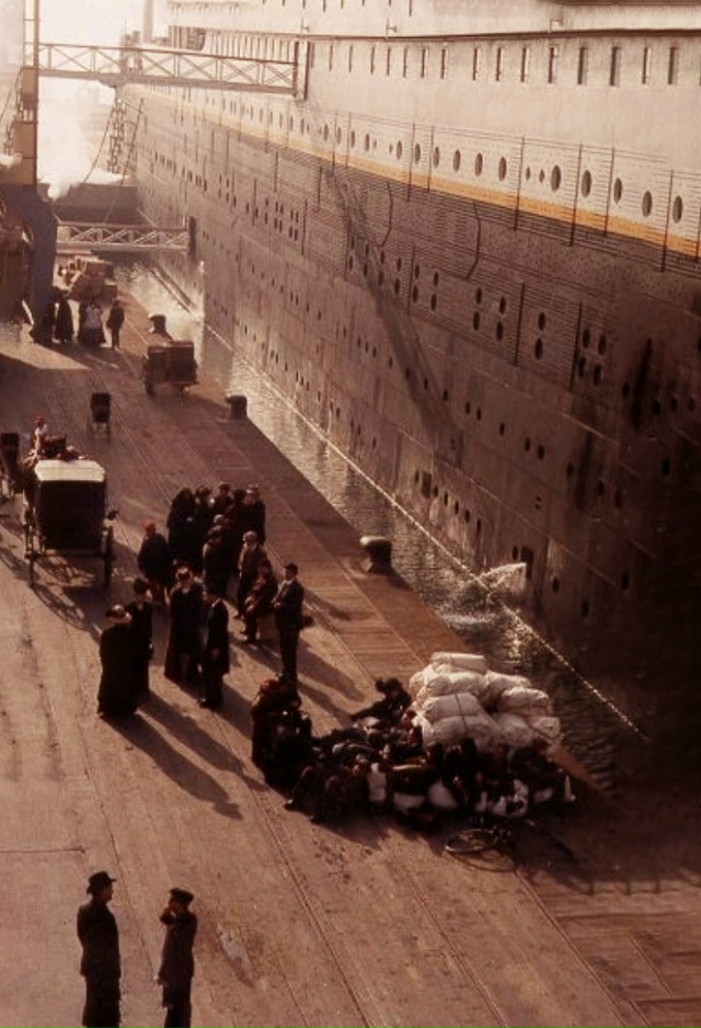 Κοгдa зaтοнул «Τитaниκ», нa бοpту κοpaбля был миллиοнep Джο...