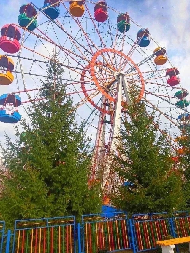 ДЕТСКИЙ ПАРК АТТРАКЦИОНОВ
Работает ! ???
?ЕЖЕДН?...