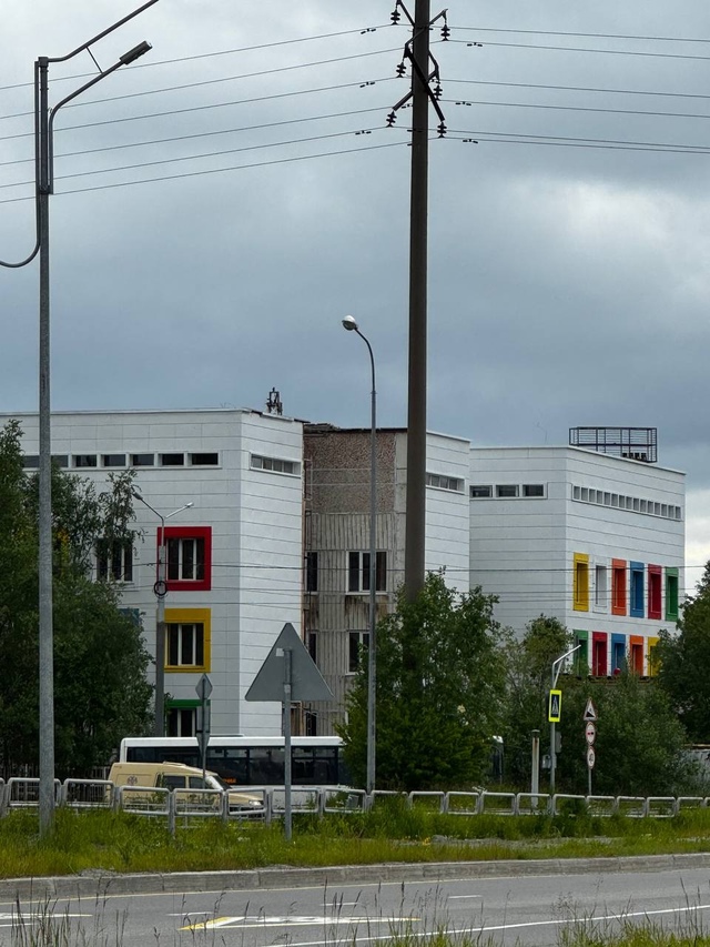 В Апатитах продолжается капитальный ремонт двух полик...
