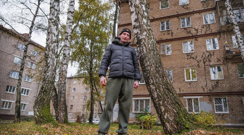 Мемную легенду из Перми снова отправили в тюрьму.
За решёткой оказался Николай Антонов, который 16