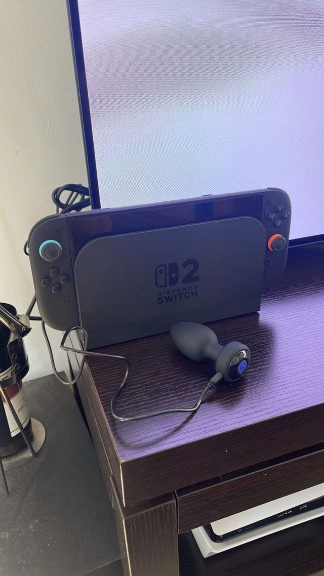 Для Nintendo Switch 2 появился первый АНАЛоговый джойстик
А в?...