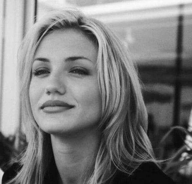 Кэмерон Диac, 1990 год.