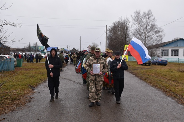 В селе Дуванского района простились с земляком
Бойца п...