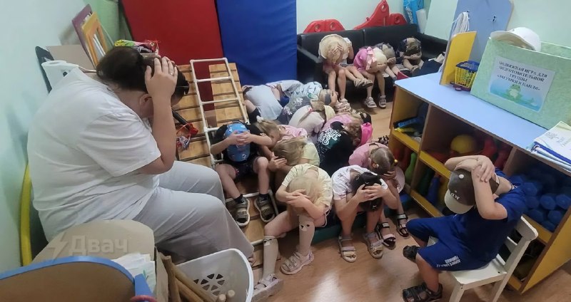 В российских детсадах 18-19 августа проходят антитеррористические учения с участием детей
Воспитанн