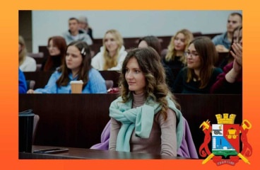 У выпускницы филологического факультета СмолГУ Дианы ...