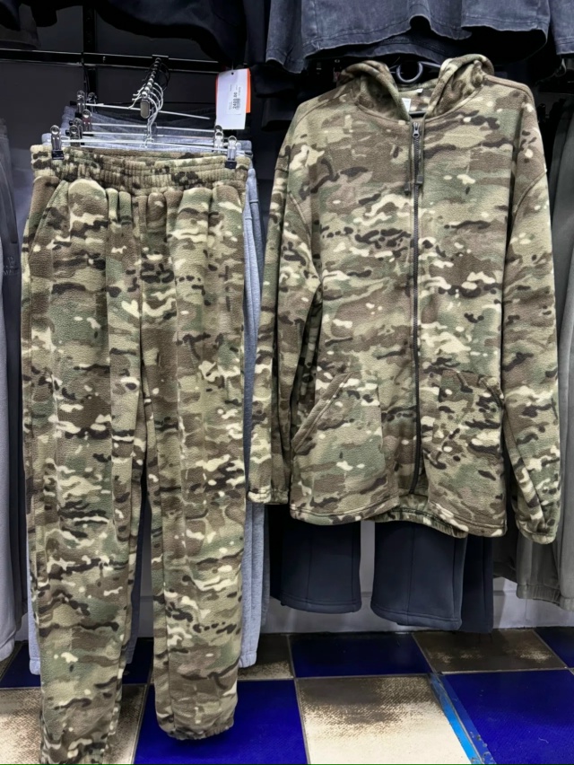 В [club232774666|ШАТУШ МЭН] новинки🔥
1. Зимний костюм мультик?...