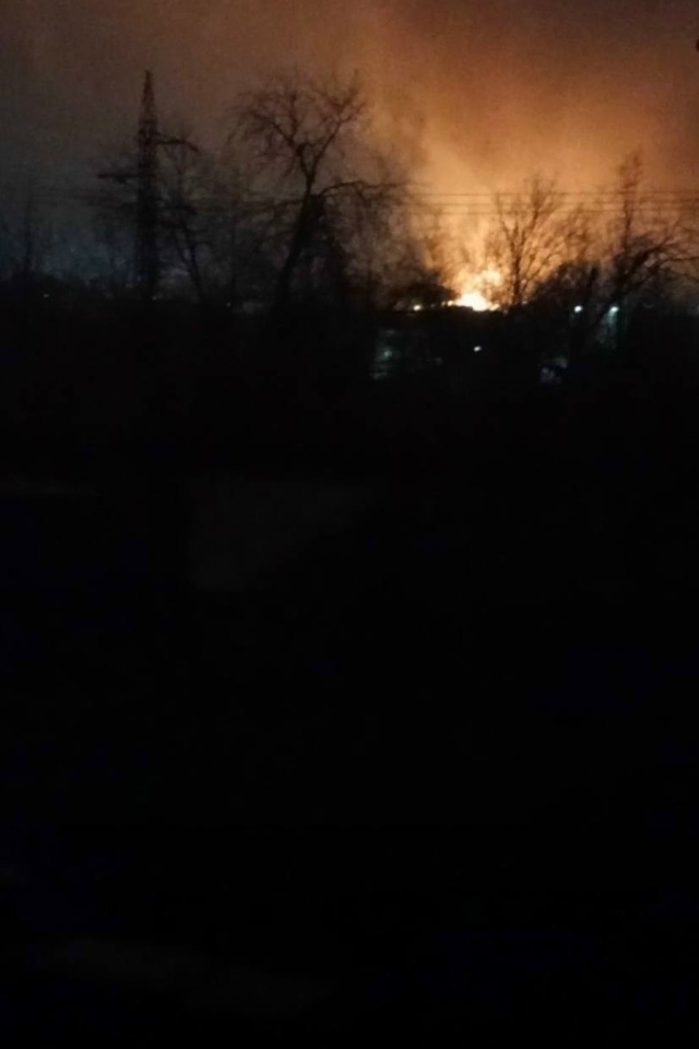Что-то горело в стороне ЖД в три часа ночи. Фото сделано...