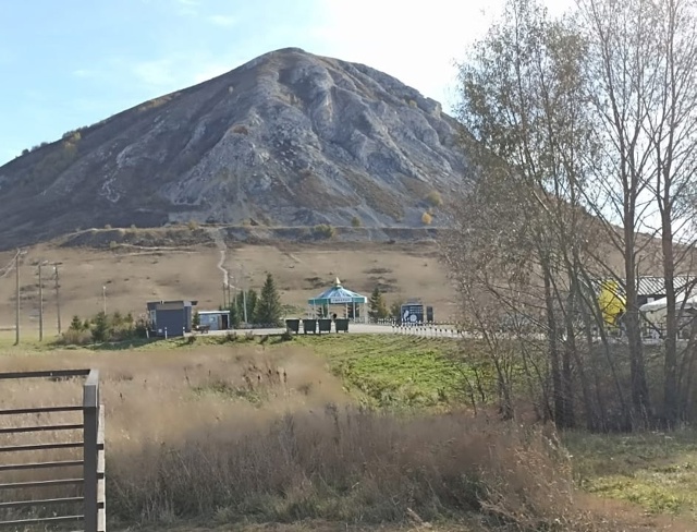 Вид на Шихан Тора-Тау.