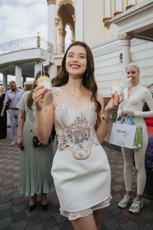 Иногда один вечер может подарить настроение на все лето.
Fashion Summer Awards 2026 собрала самых я