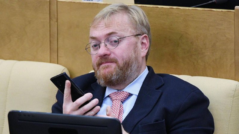 Милонов предложил продавать жидкости для вейпов в форме раковых опухолей
Депутат считает, что это п