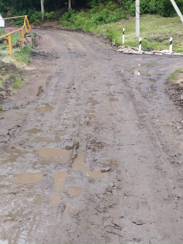 Вот такая грязь в посёлке ВТК.
5 лет подряд пишу обраще?...