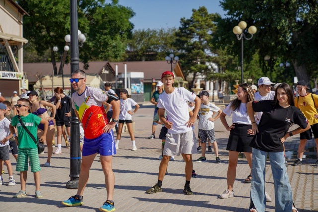 Сегодня мы отмечаем традиционный для нашего города пр?...