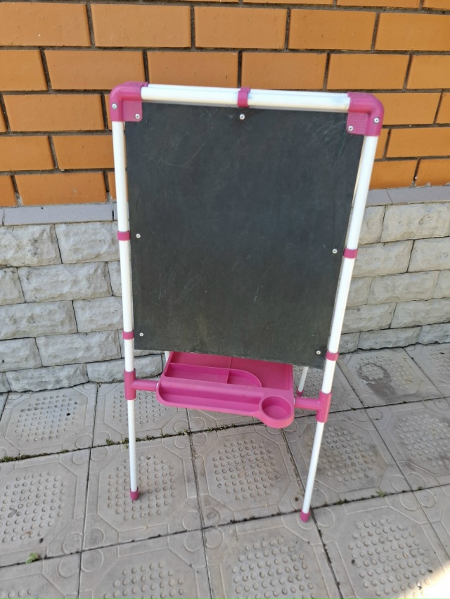 Анонимно. Продам детскую доску для творчества. Одна ст?...