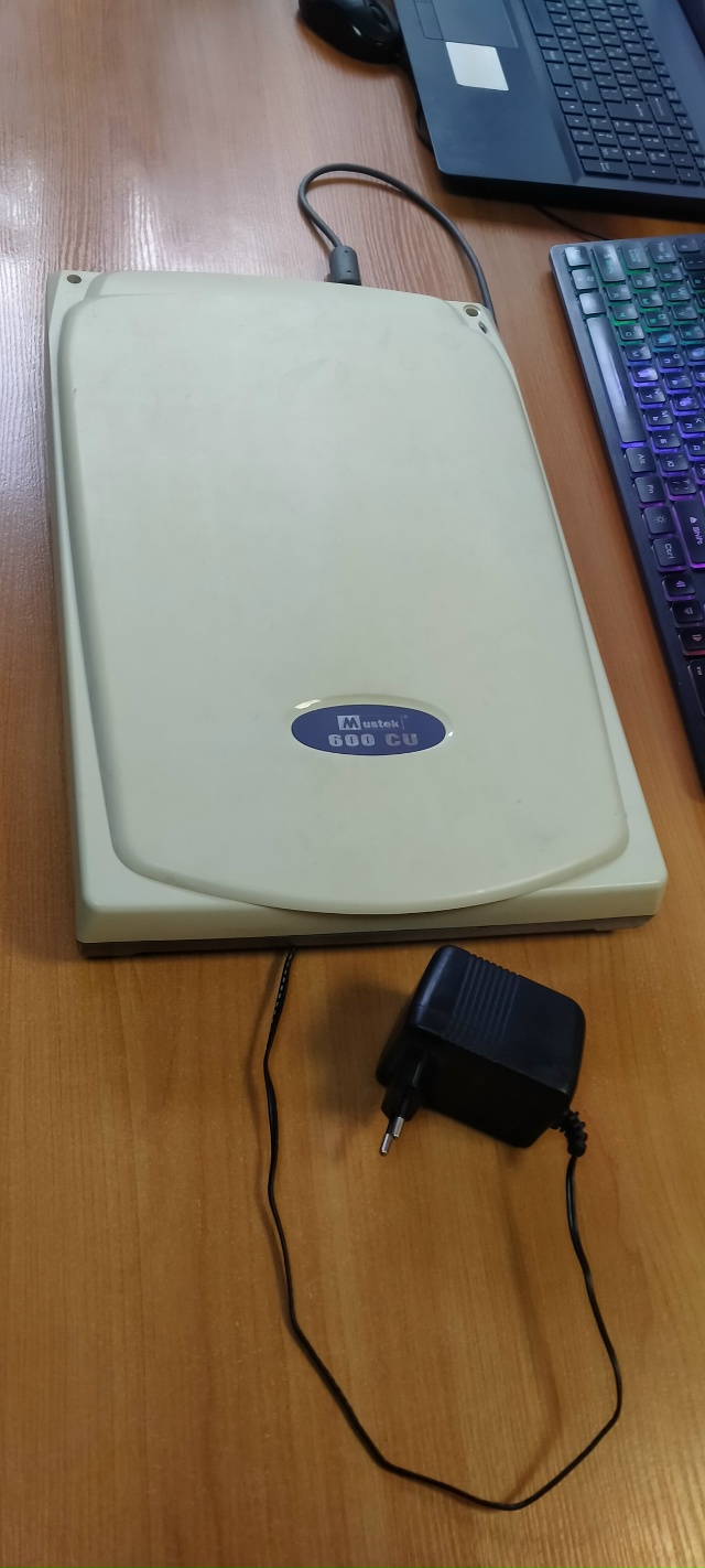 Отдаю нуждающимся сканер Mustek 600CU
У кого еще есть стары?...