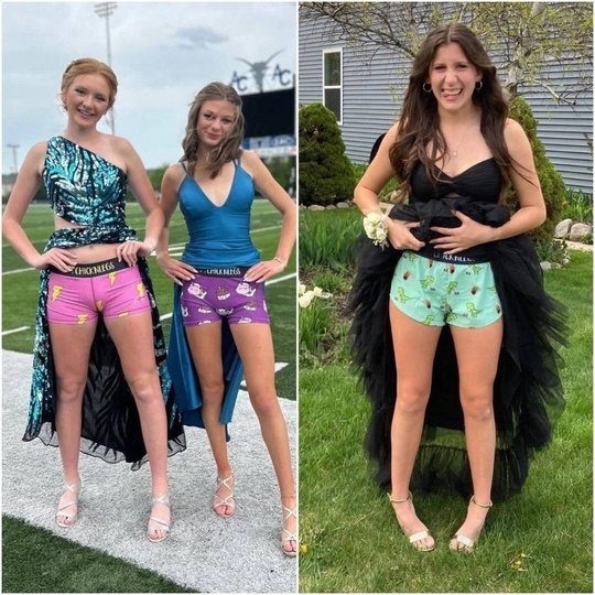 Худые девушки не поймут, для чего носить шорты под юбко...