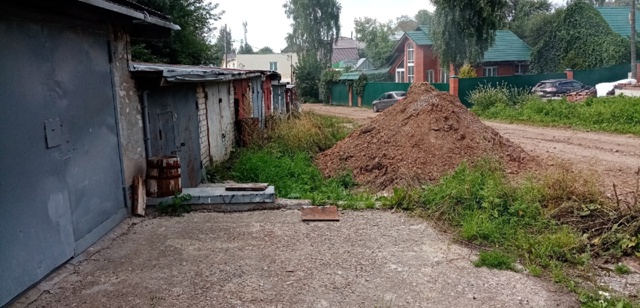 Пришли вчера в гараж (Красный лог), а перед нашим и сосе?...