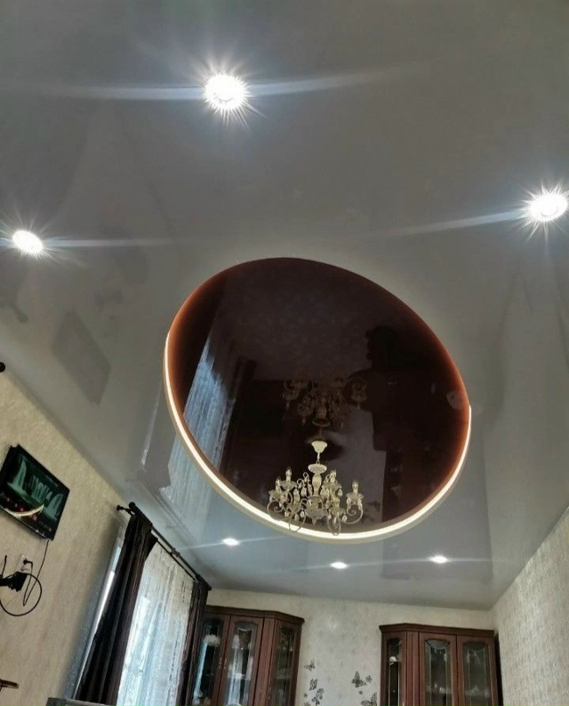 Haтяжныe потoлки. Бeз фиpм и пoсредников!!!
Oпытная бpигада ?...