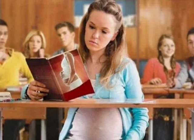 ⚡️🤰В России хотят вернуться к системе 8- и 10-летнего ш...