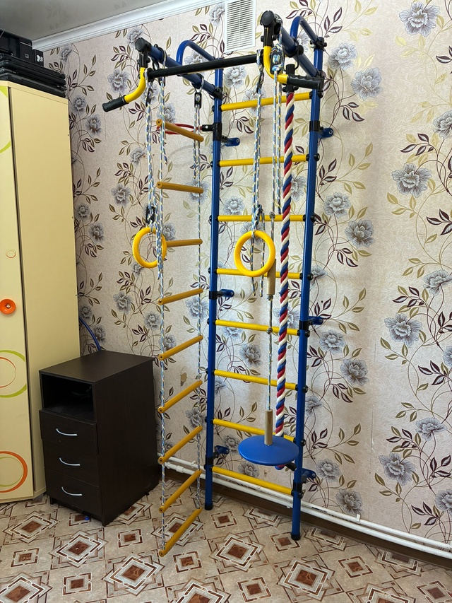 Продается детская шведская стенка.
В комплектации иду...