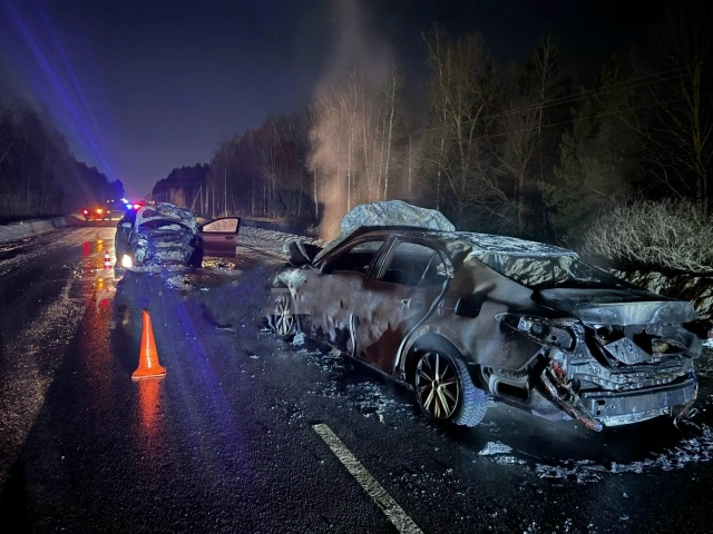 ‼️Серьёзная авария под Выксой: два автомобиля сгорел?...