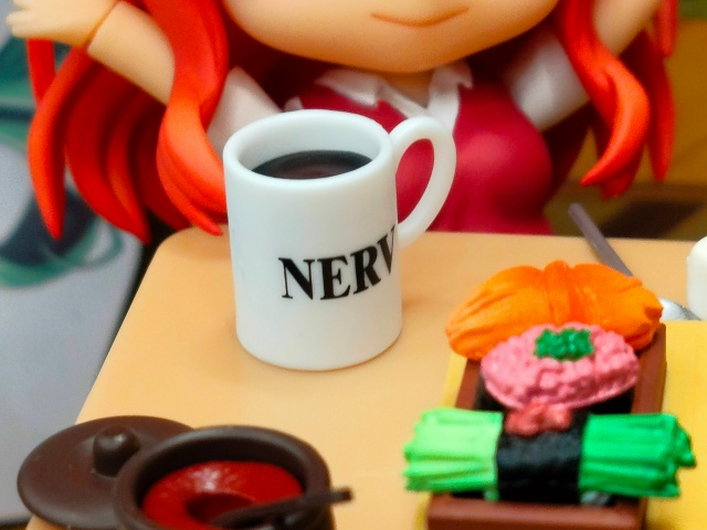 — Поторопись! У нас щас котлетки
— С макарошками?
—??...