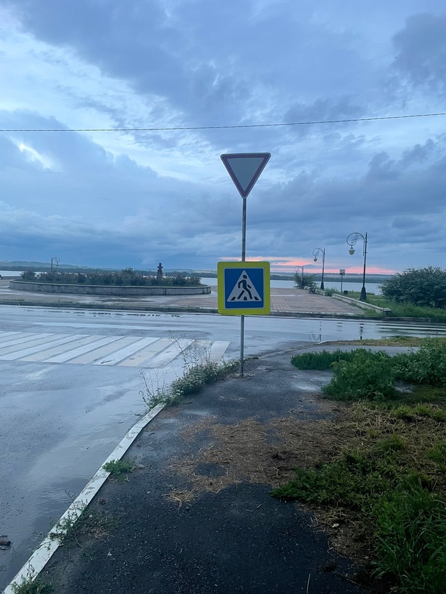 А вам не кажется, что слишком низко?
Любая газель, и зна...