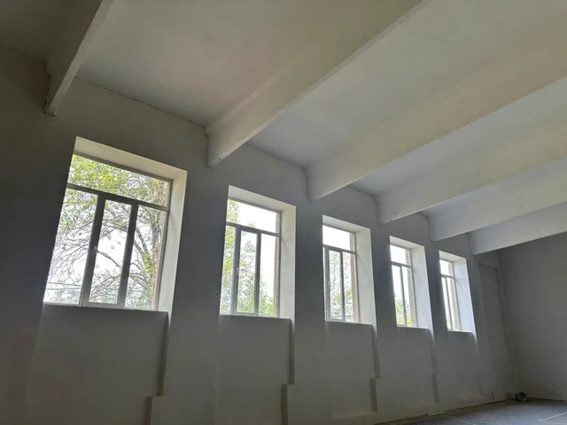 Капитальный ремонт школы в поселке Колычево: кровельн?...