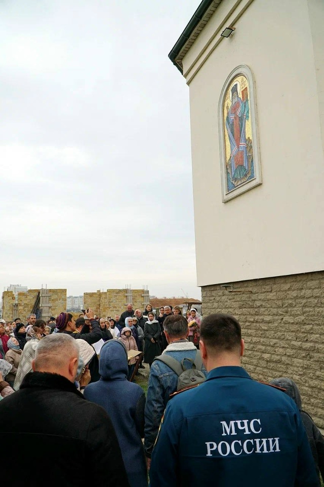 В Евпатории состоялось открытие и освящение статуи св?...