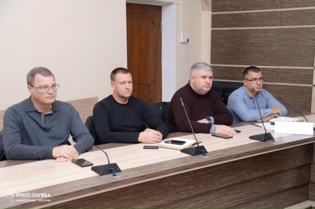 В Евпатории прошло еженедельное совещание с руководит...