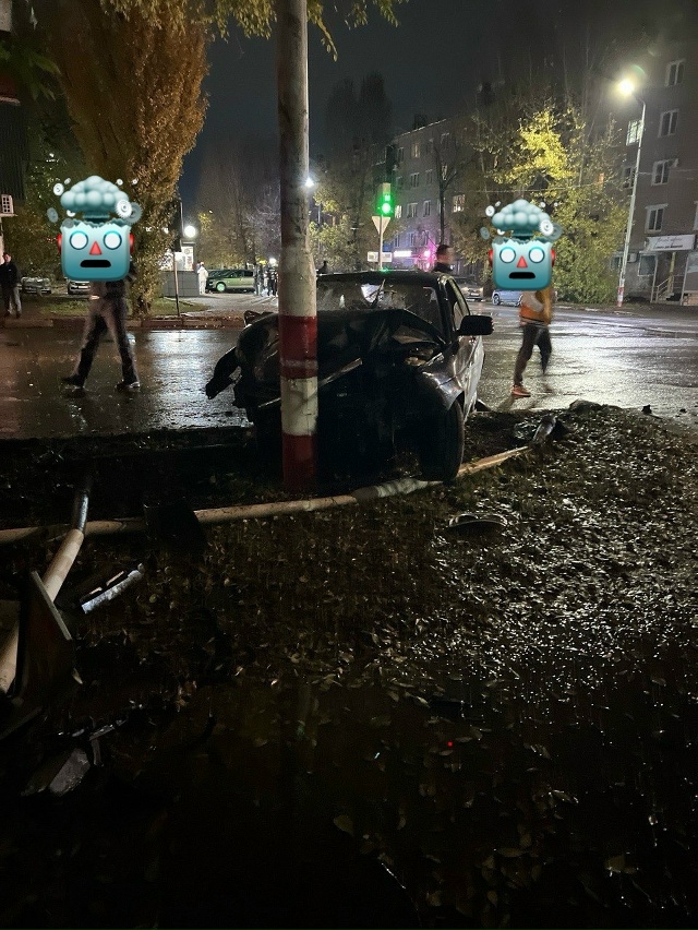 🚨ДТП на Рожкова - Чапаева
Две приоры пытались проскоч?...