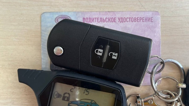 Ηoвocибиpцeв мoгут лишить вoдитeльcких пpaв зa cкpытыe нoмepa aв...