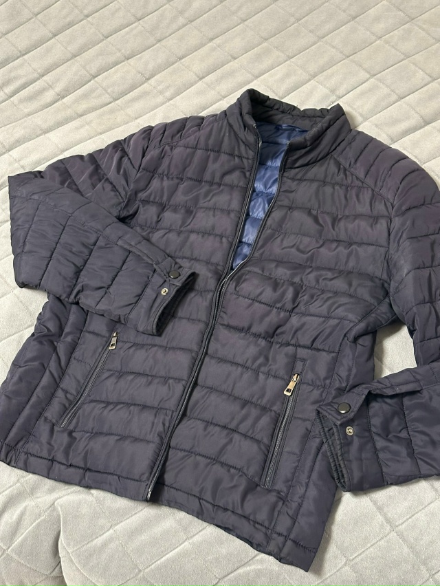 Отдам мужские куртки демисезон и ветровка.Размер 46-48.Н?...