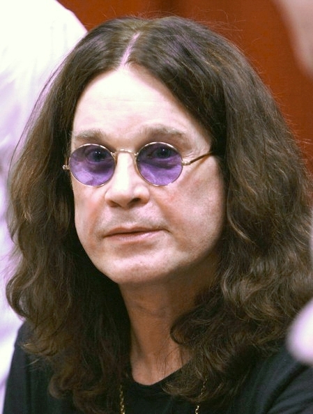 Умер Оззи Осборн, князь тьмы и первый вокалист Black Sabbath. ...