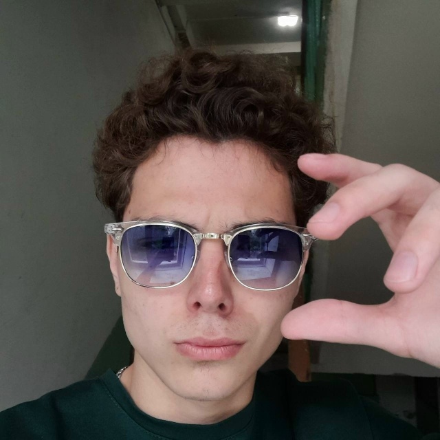 Студента 18 лет с подозрением на аппендицит отправили д...