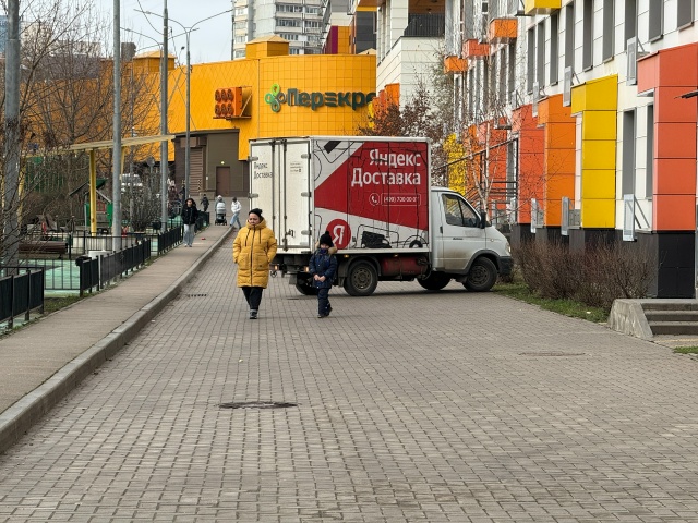 55.541415, 37.713874
Кто-нибудь, когда-нибудь сделает уже что-то...