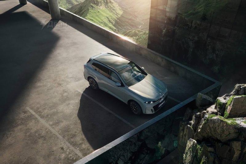 BMW официально представила новый X5
Сначала выйдут пять версий: бензиновая, дизельная, две гибридны