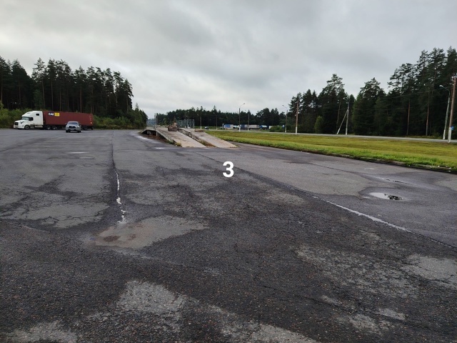 #ПотерялиНашшлиПомогите
1 Бегает по дороге на Старору...