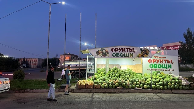 ‼️ Круглосуточно (!) работает лавка с АРБУЗАМИ у 