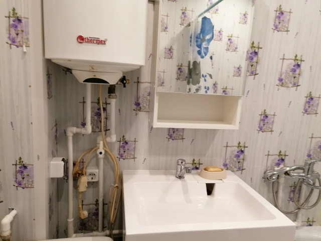 Сдам 1к квартиру в Подпорожье, пр. Ленина, 3й этаж на дли?...