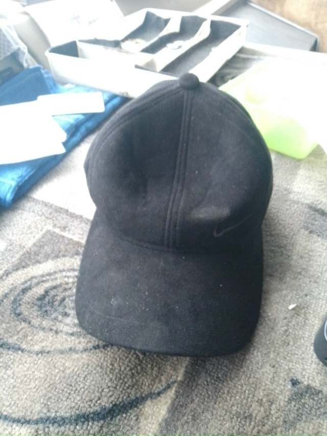 Вчера в районе 4-5 вечера , кто забыл кепку в автобусе ПА?...