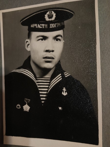 Уважаемый жильцы Гафурийского района. Ищу сослуживца ...